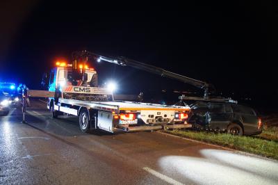 Filderstadt-Sielmingen: Auto prallt gegen Baum- Fahrer stirbt noch an der Unfallstelle